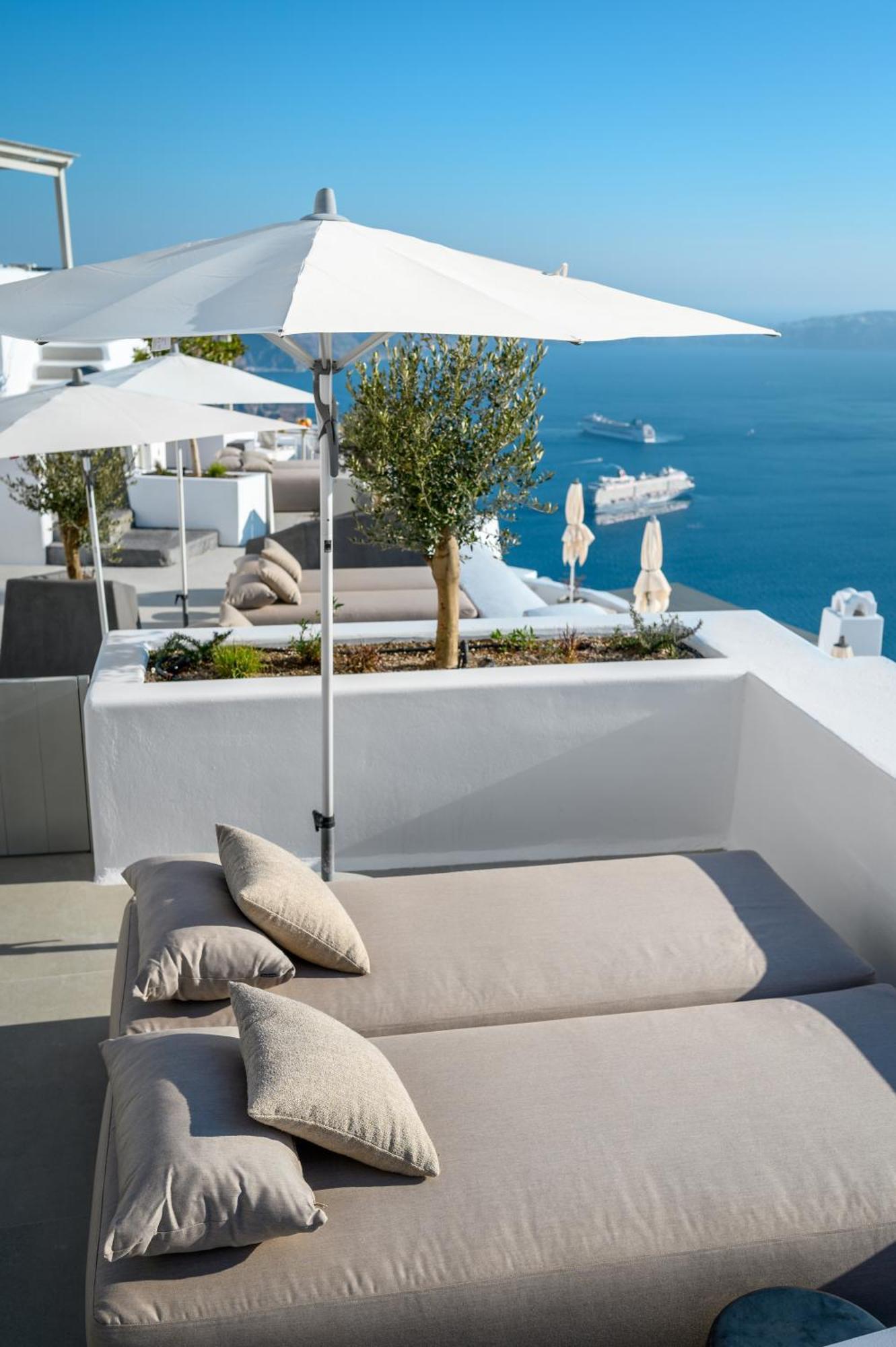 Iconic Santorini, a Boutique Cave Hotel Imerovígli Chambre photo