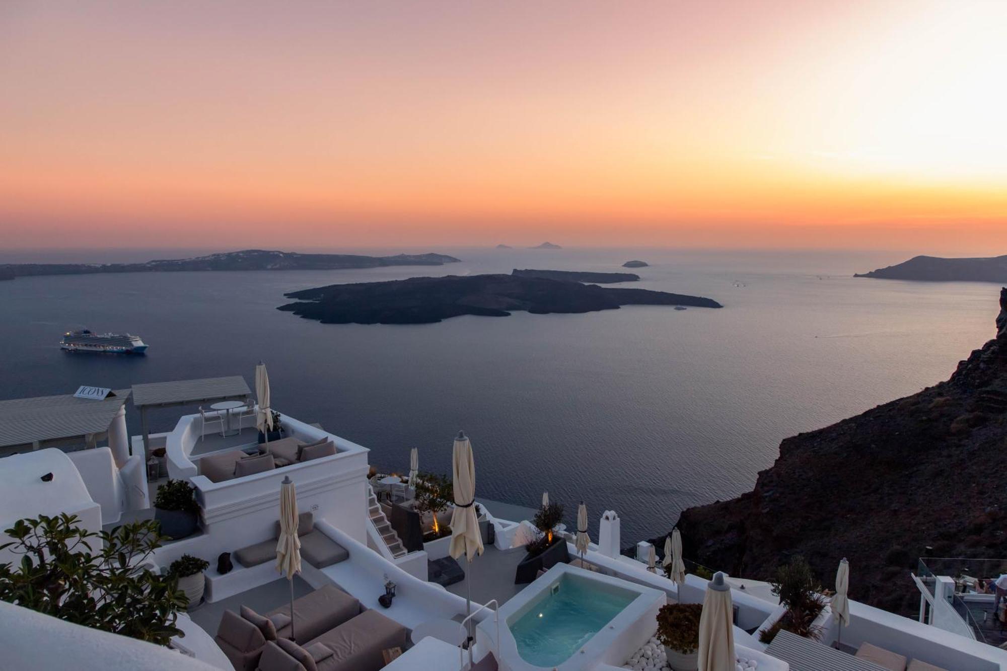 Iconic Santorini, a Boutique Cave Hotel Imerovígli Extérieur photo