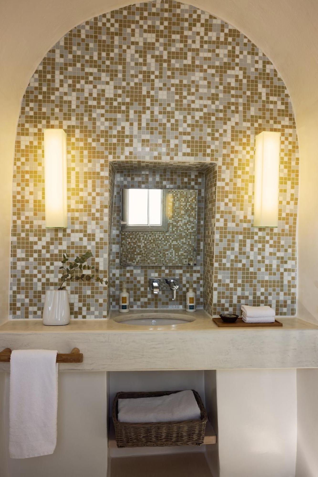 Iconic Santorini, a Boutique Cave Hotel Imerovígli Extérieur photo