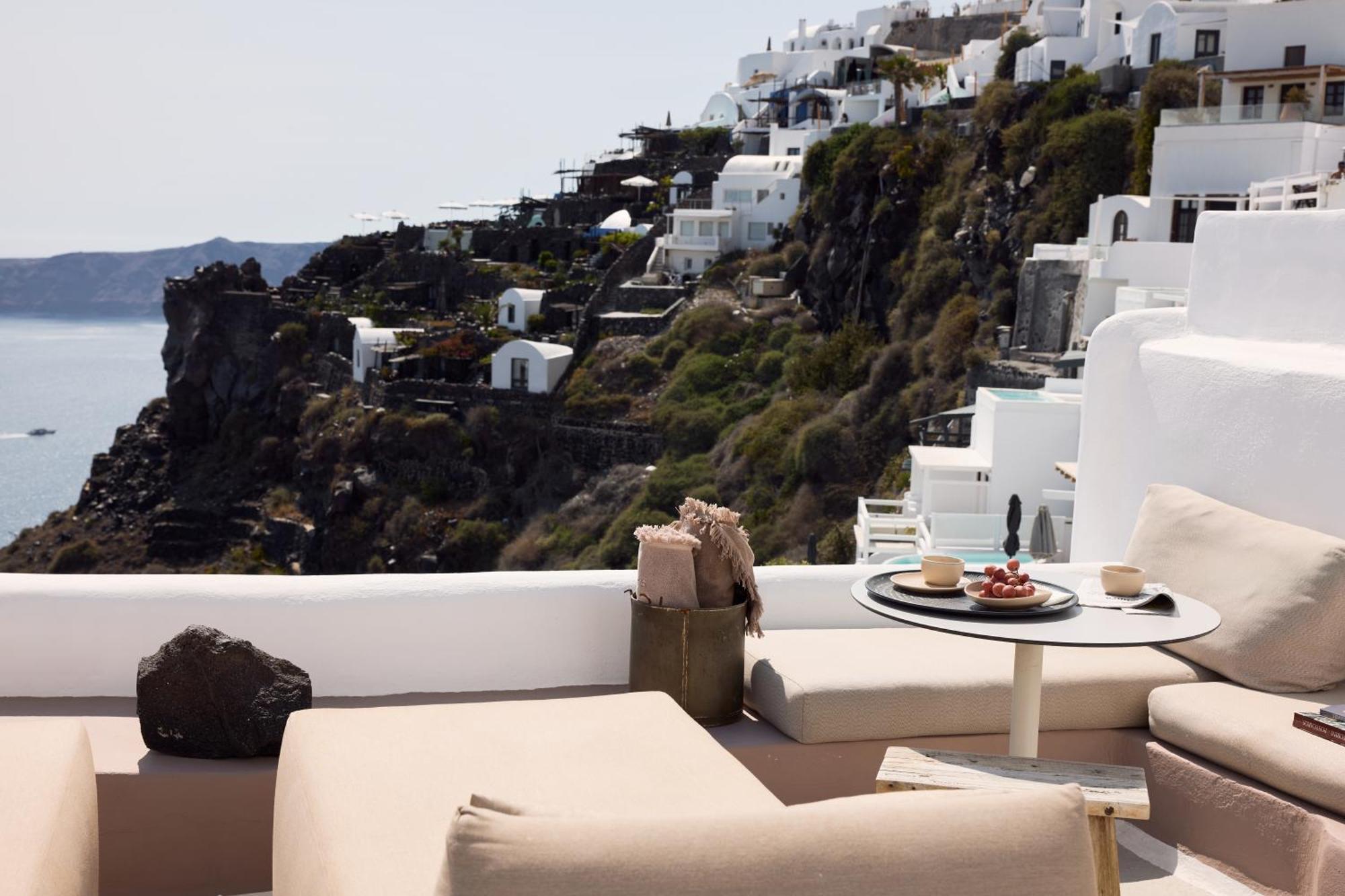 Iconic Santorini, a Boutique Cave Hotel Imerovígli Extérieur photo