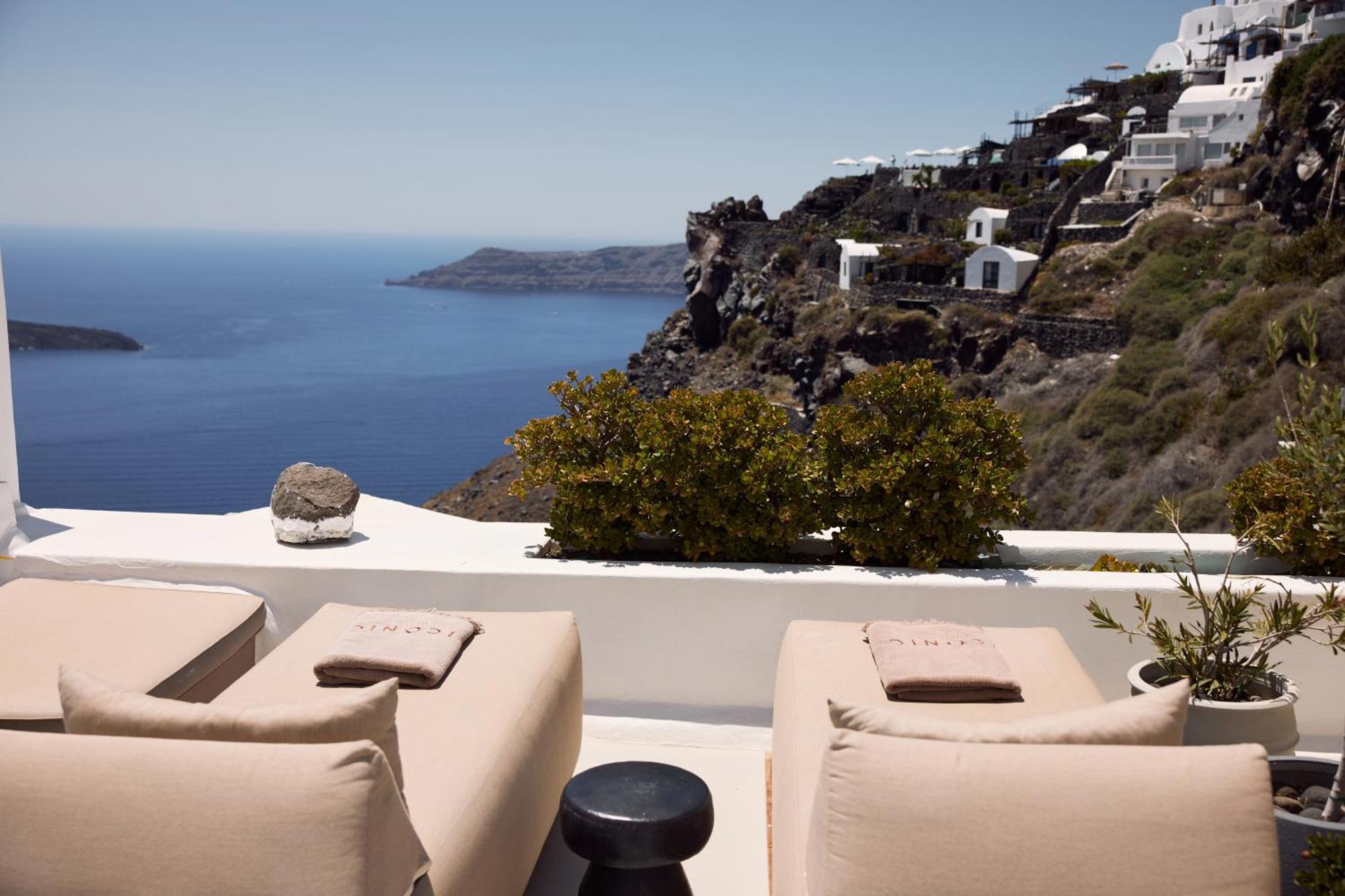 Iconic Santorini, a Boutique Cave Hotel Imerovígli Extérieur photo